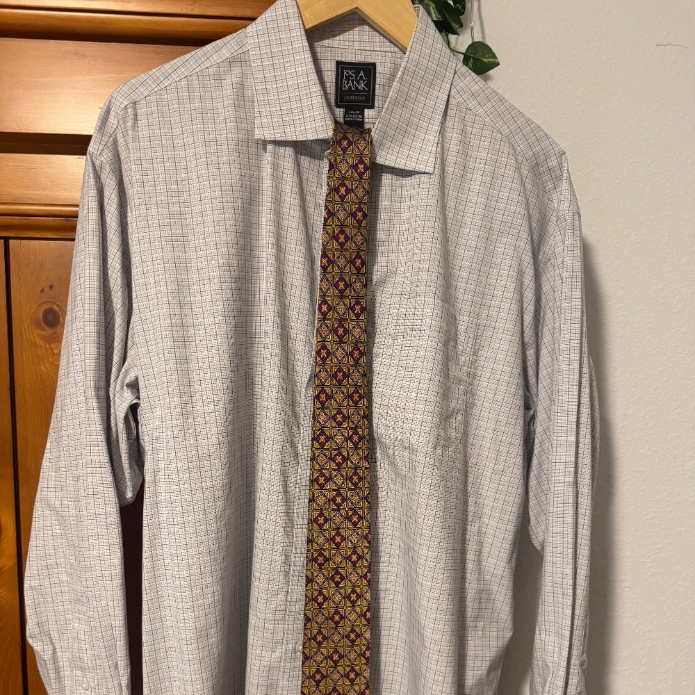 Jos A Bank 17.5-35 w/ Reserve tie